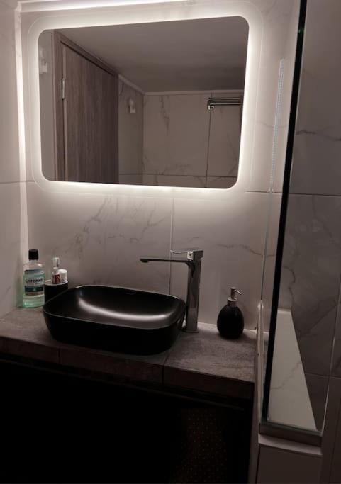 Minimal 3Br Apartment In Athena Bagian luar foto