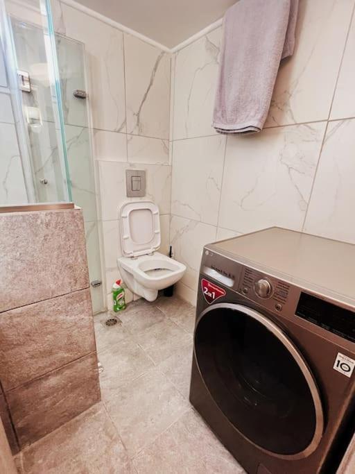 Minimal 3Br Apartment In Athena Bagian luar foto